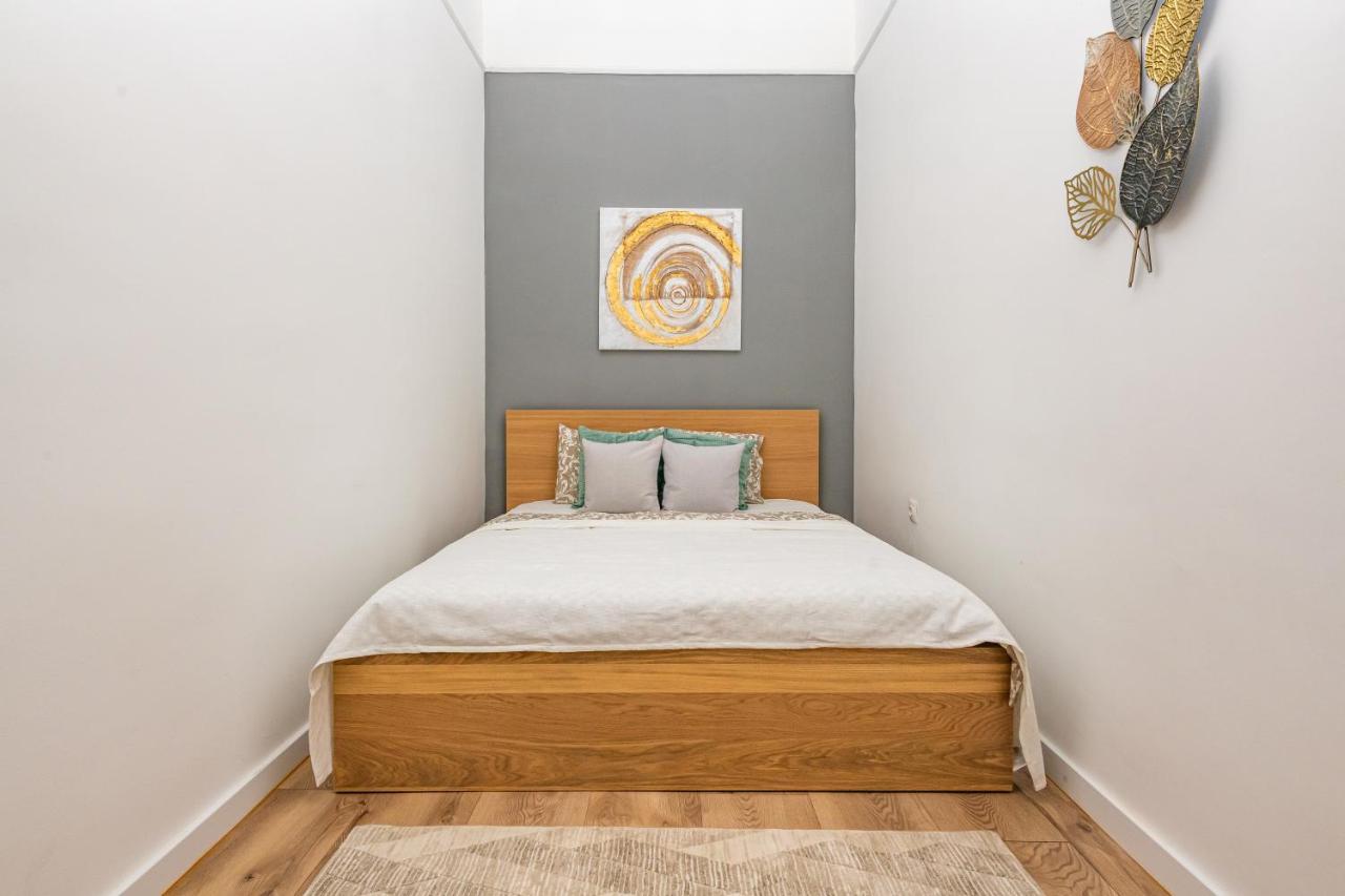 Deluxe Kazincy Apartment In The Heart Of Boedapest Buitenkant foto