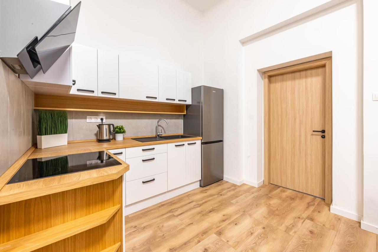 Deluxe Kazincy Apartment In The Heart Of Boedapest Buitenkant foto